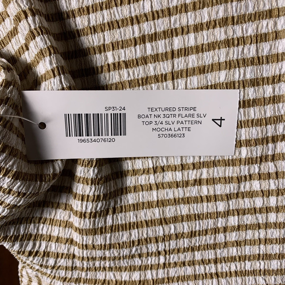 Chico's Top NWT Size 4 (2x) Textured Crinkle Striped Boat Neck Mocha Latte - Picture 4 of 8